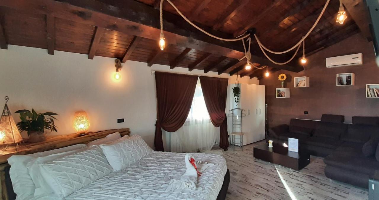 Essenziale Bed & Breakfast Castell'Anselmo Ngoại thất bức ảnh